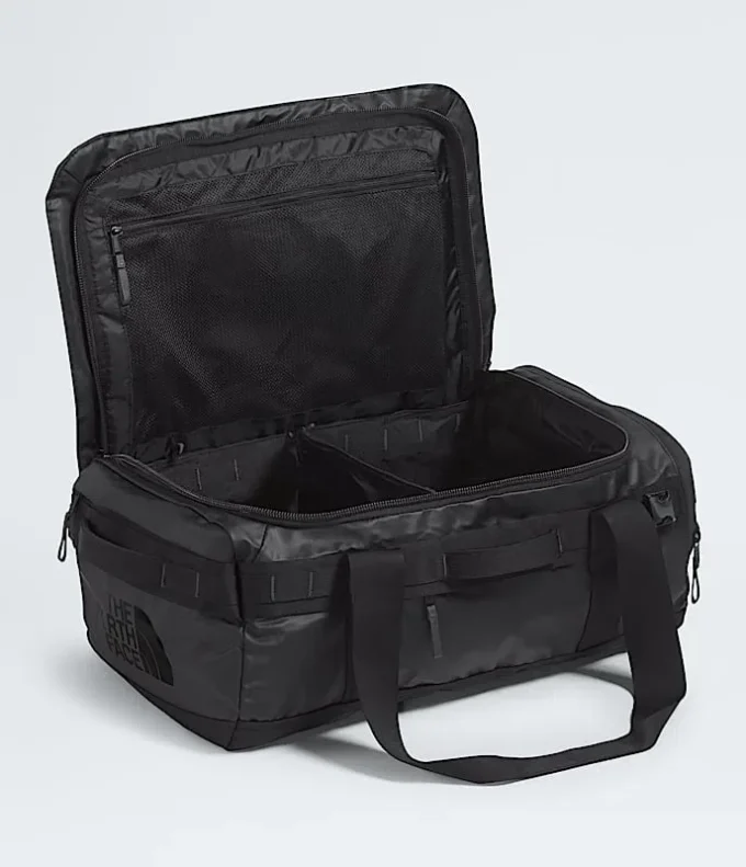 Borsa da viaggio Base Camp Voyager — 42 L Borsa da viaggio Base Camp Voyager — 42 L
