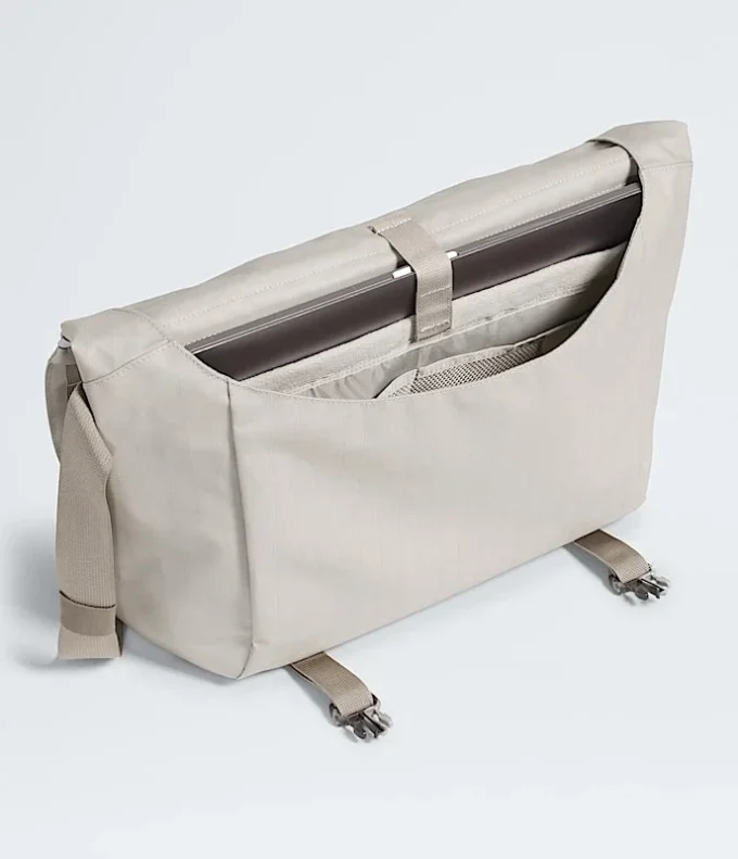 Borsa messenger Base Camp Voyager Borsa messenger Base Camp Voyager