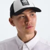 Cappellino trucker Mudder con grafica Cappellino trucker Mudder con grafica