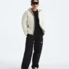Giacca classica da donna con cappuccio e imbottitura in piuma Giacca classica da donna con cappuccio e imbottitura in piuma