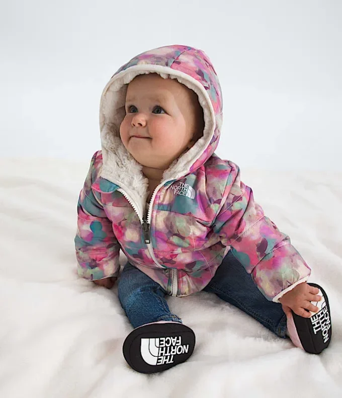 Giacca reversibile con cappuccio e zip integrale Shasta per neonata – Stampa Giacca reversibile con cappuccio e zip integrale Shasta per neonata – Stampa