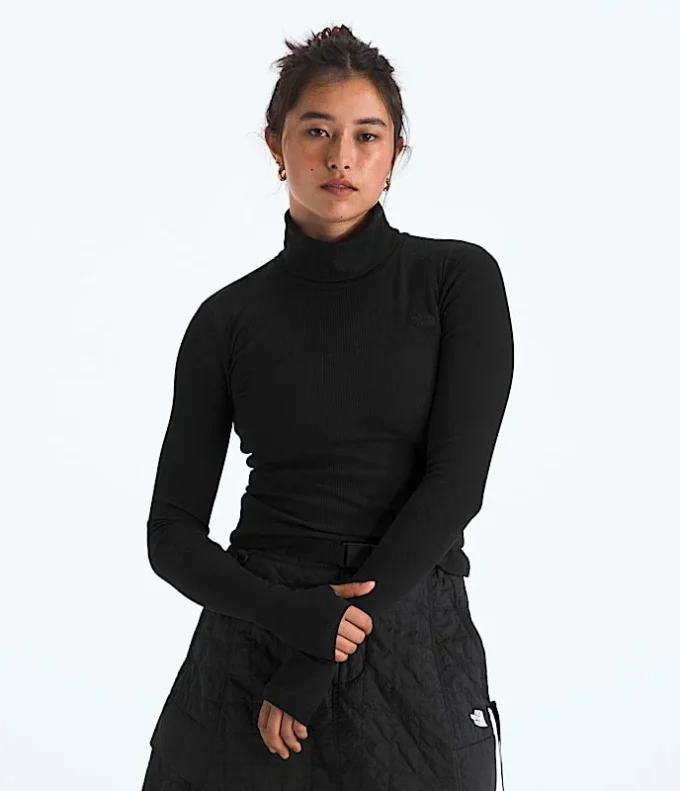Maglia a collo alto e maniche lunghe da donna Maglia a collo alto e maniche lunghe da donna