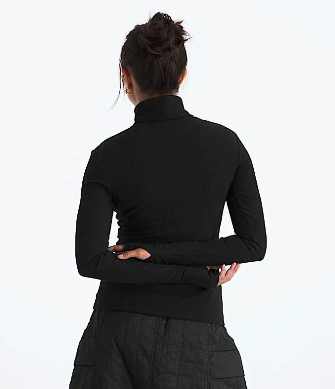 Maglia a collo alto e maniche lunghe da donna Maglia a collo alto e maniche lunghe da donna