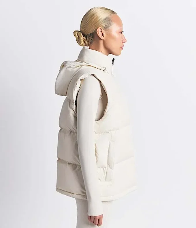 The North Face X SKIMS 1996 Nuptse Gilet The North Face X SKIMS 1996 Nuptse Gilet