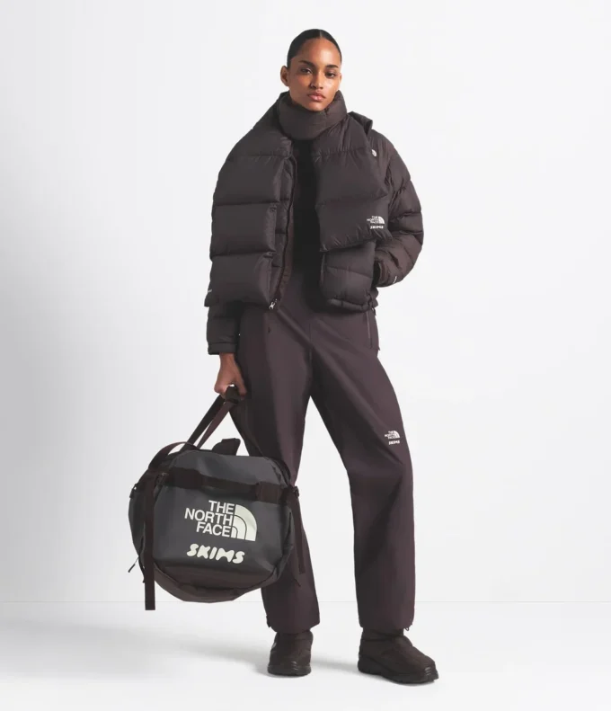 The North Face X SKIMS Base Camp Duffel – Grande The North Face X SKIMS Base Camp Duffel – Grande